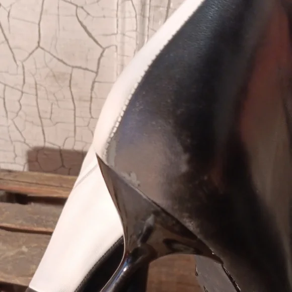 Jeffrey Campbell Bold Black and White Heeled Boots - Picture 7 of 10